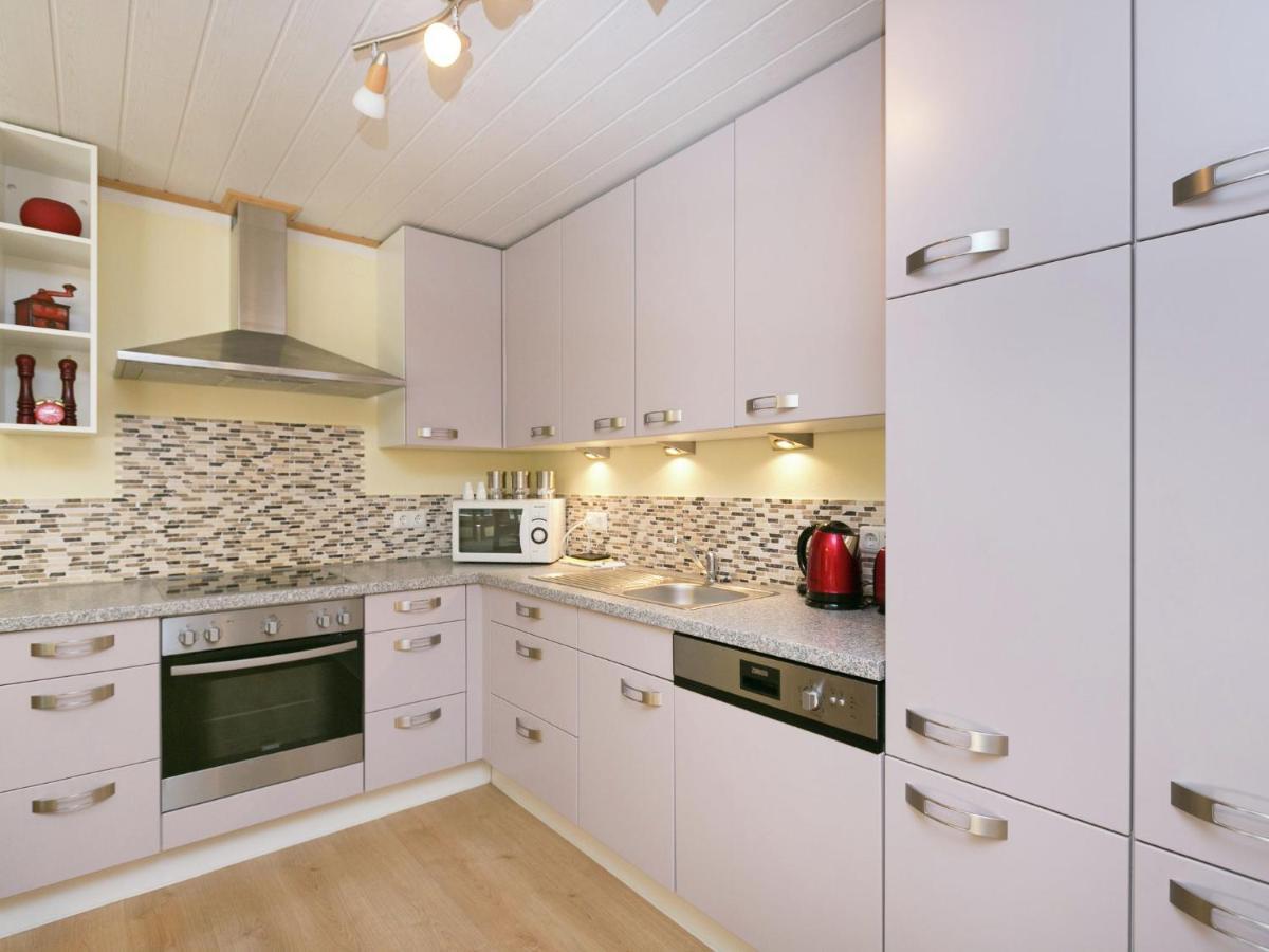Apartment In Salzburgerland Near The Ski Area Viehhofen Bagian luar foto