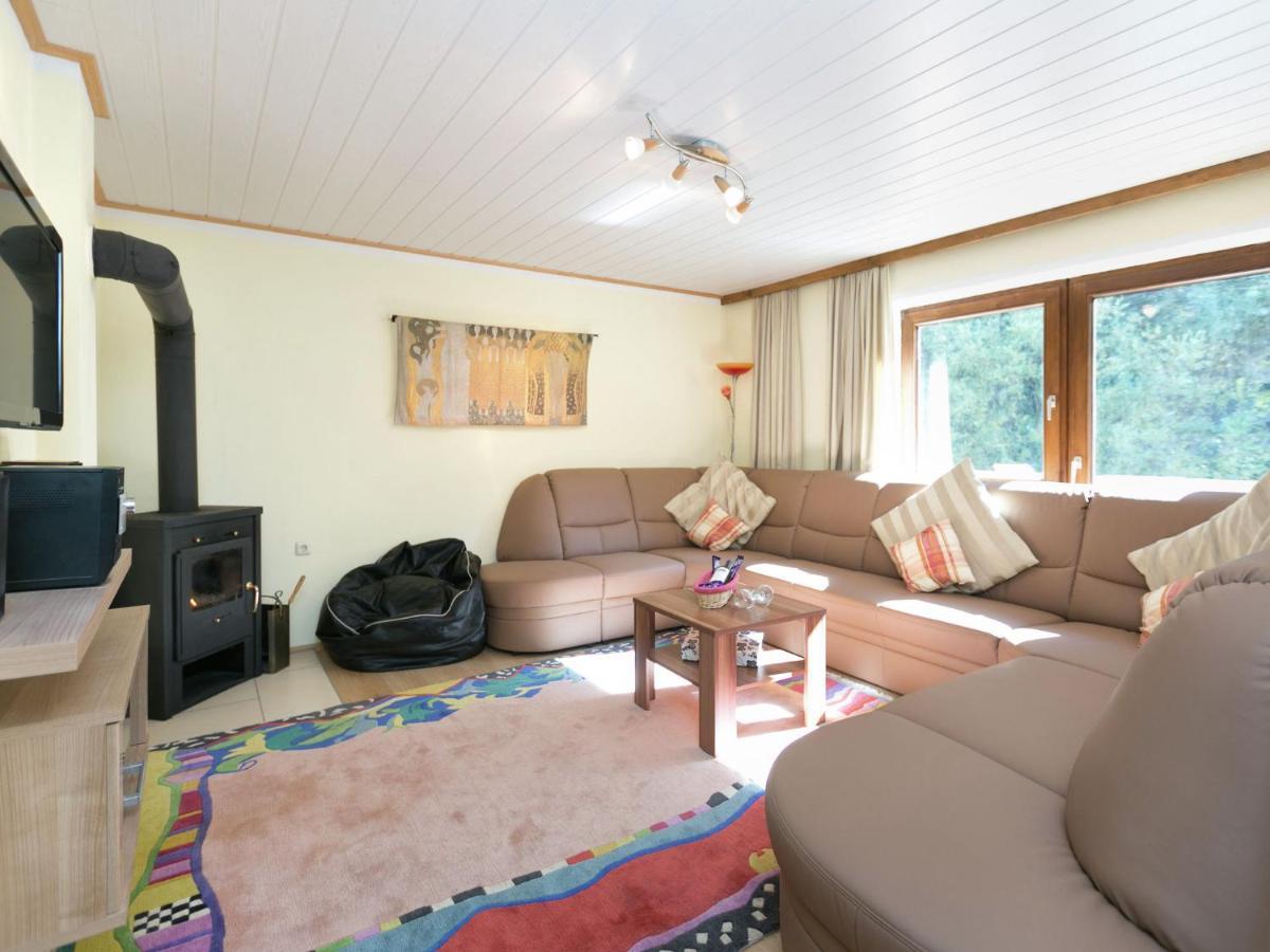 Apartment In Salzburgerland Near The Ski Area Viehhofen Bagian luar foto