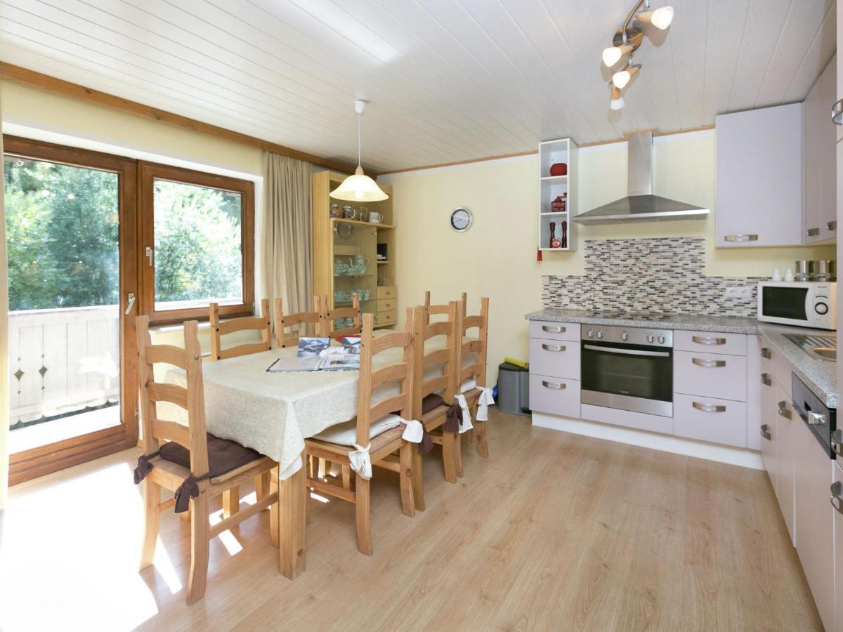 Apartment In Salzburgerland Near The Ski Area Viehhofen Bagian luar foto